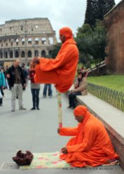 Street performers at the Coliseum