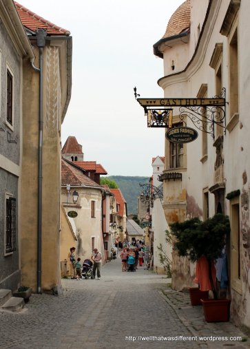 The main street in Duernstein